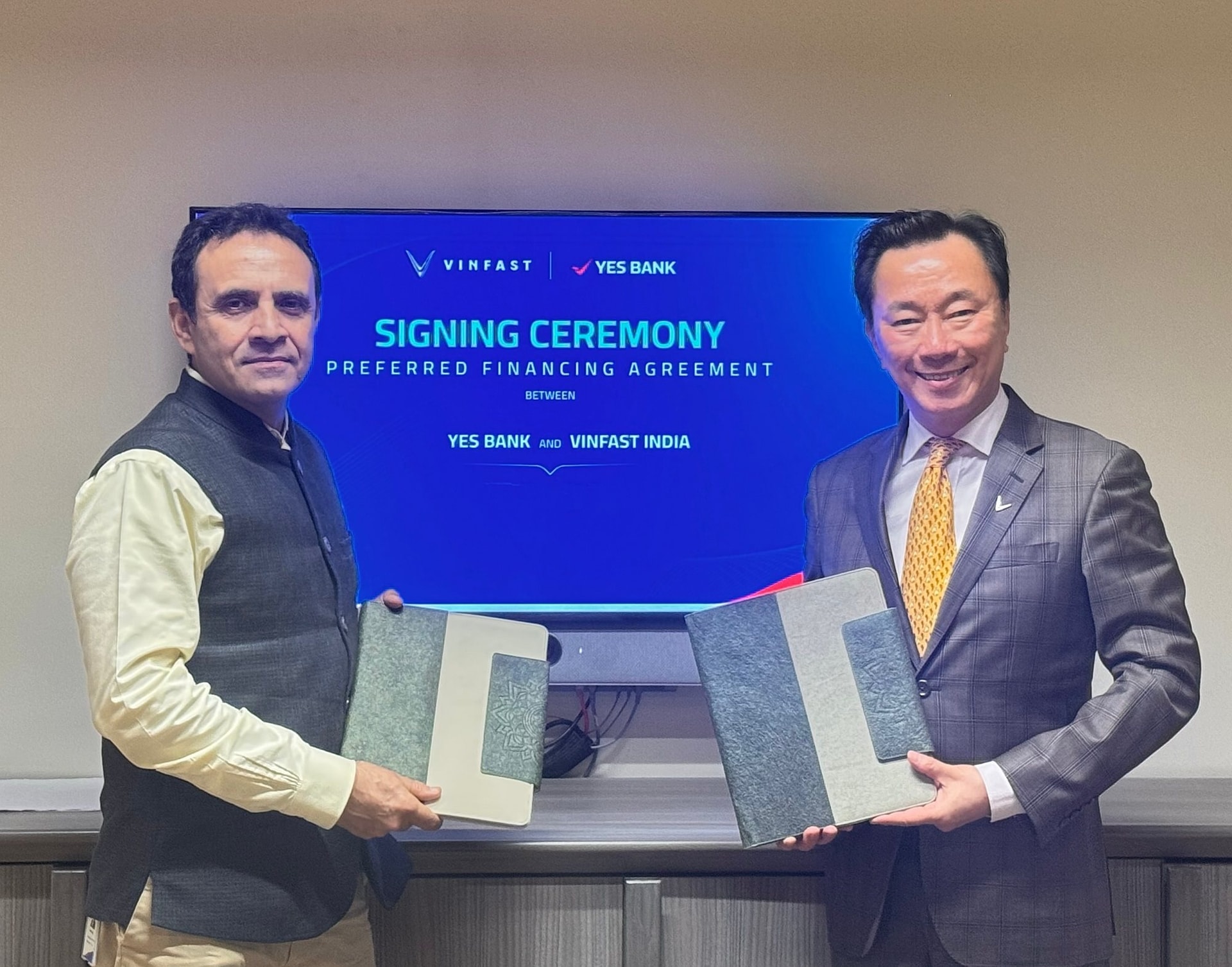 vinfast yesbank